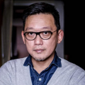 和尚又黑又粗进不去了